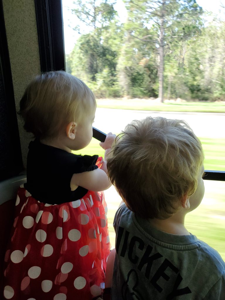 toddlers on the WDW bus