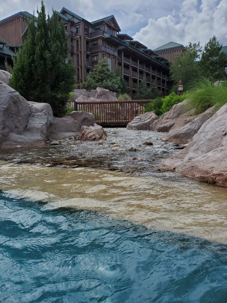 Disney World's Wilderness Lodge Is the Best Place to Spend Christmas at the  Park