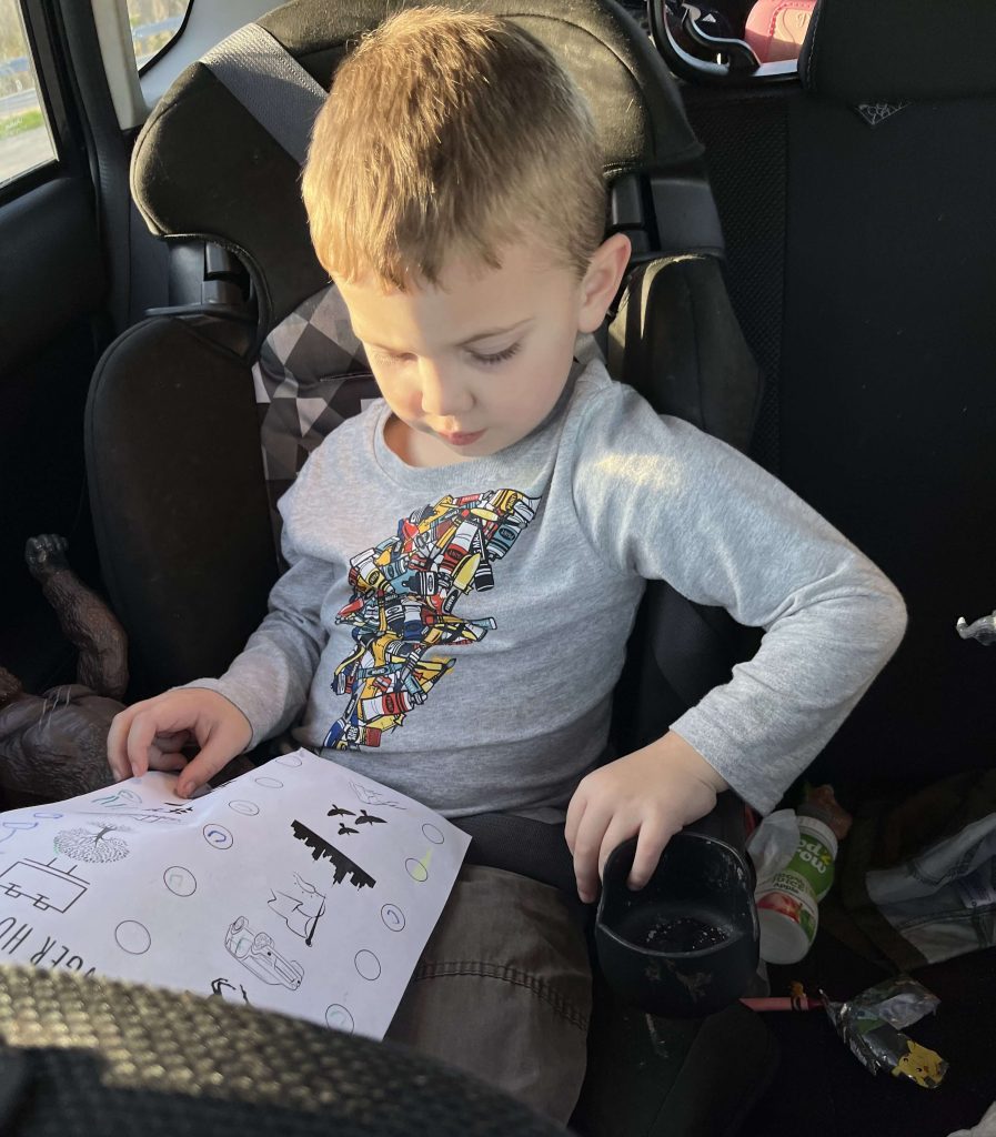 things to keep kids busy on long car rides